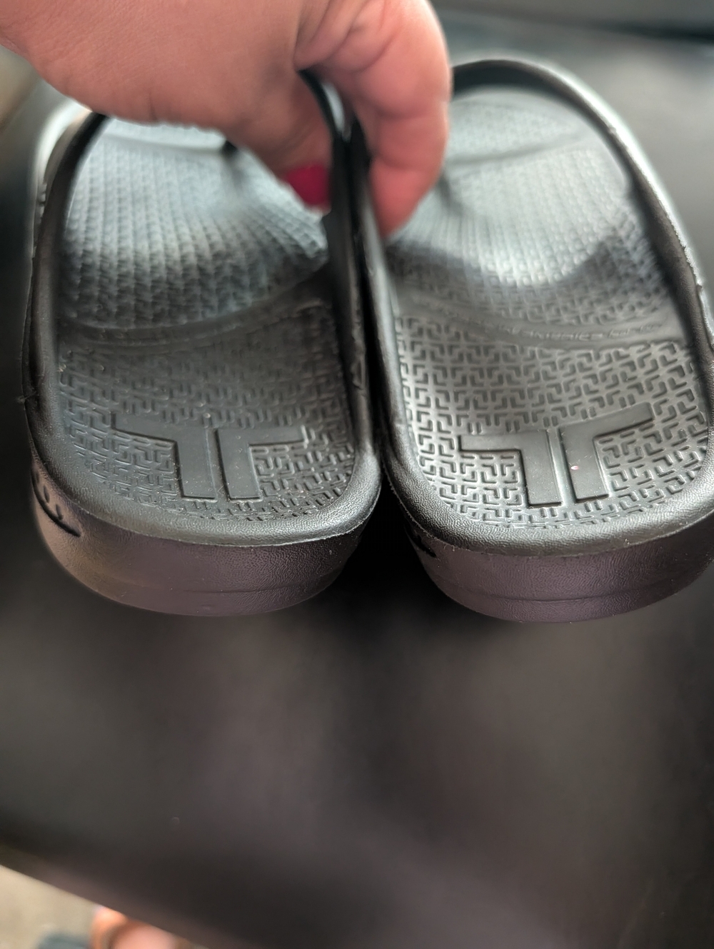 Telic Logo Black Woman's Thong Sandals - Picture 3 of 6